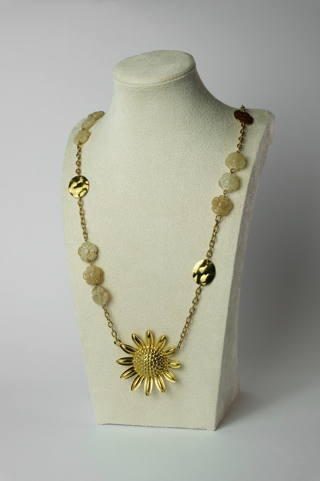 Collier sautoir fleur